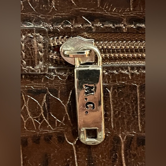 MC Marc Chantal Brown Faux Alligator Women’s Purse - Picture 12 of 14